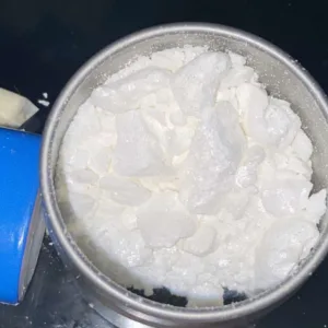 Predám What are the chemical and physical differences between Ephedrine and Pseudoephedrine Chemicals ? , Percentage yield